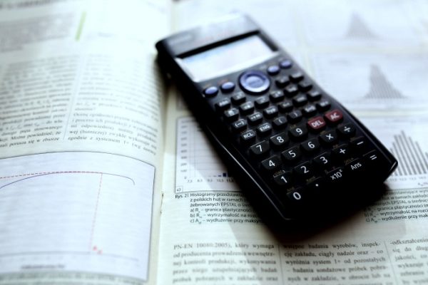 Free Online Scientific Calculator and Guide to Science Calculators for Students